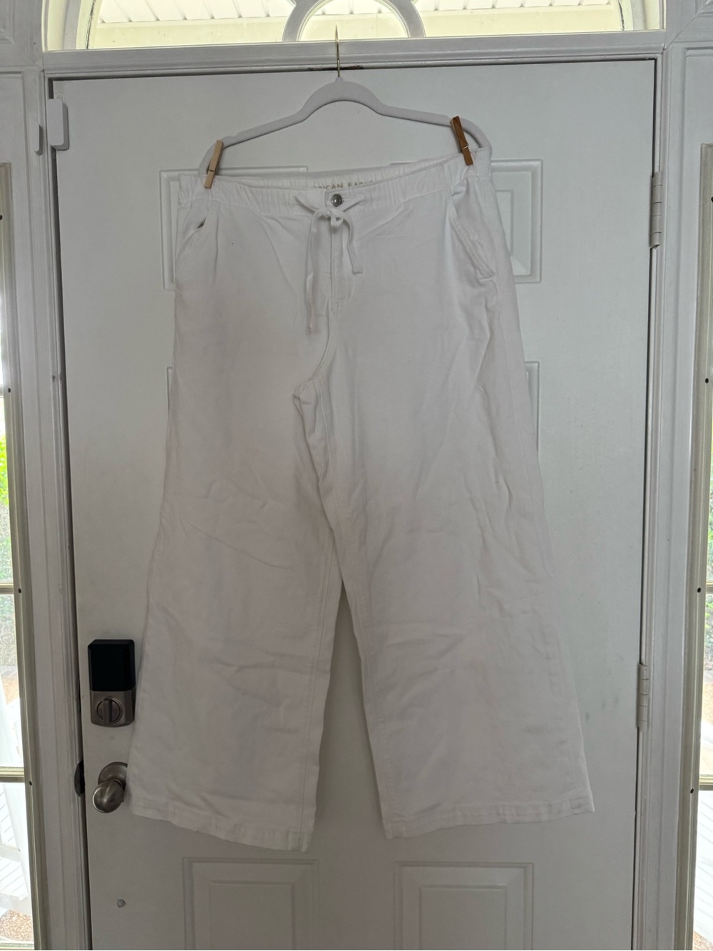 American Eagle Outfitters White Men's Drawstring Casual Shorts